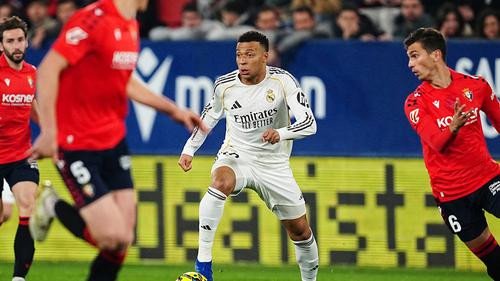 Osasuna Tumbangkan Los Blancos 2-1