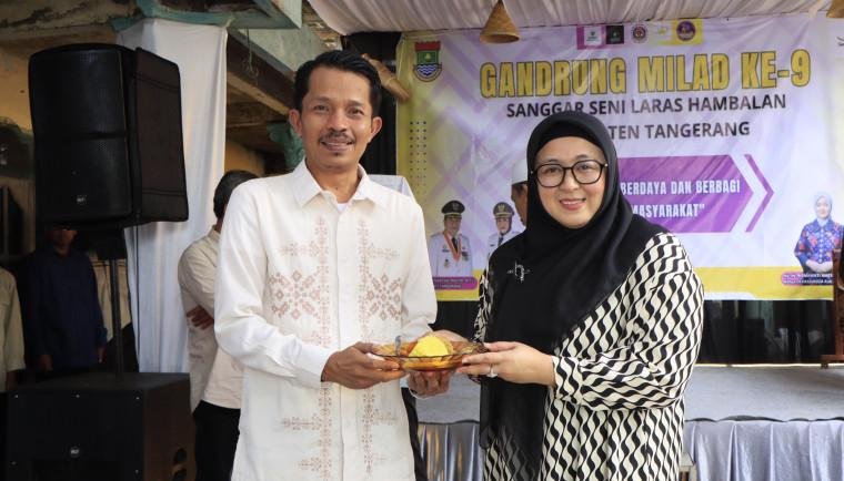 Hadiri Gandrung Milad ke-IX Sanggar Seni Laras Hambalan, Wabup Intan Tandaskan Seni dan budaya Adalah Identitas, Jati Diri, Serta Cermin Karakter Masyarakat