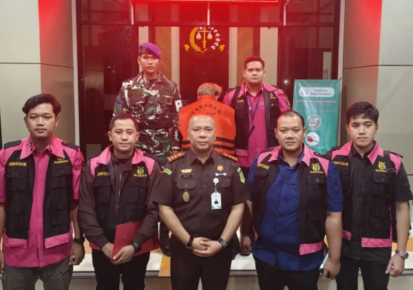 Kejari Kotabaru Tangkap Relationship Manager Bank Terlibat Kredit Fiktif Rp4,7 Miliar