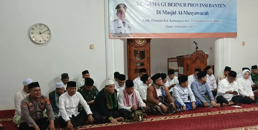 Bhabinkamtibmas Polsek Ciwandan Amankan Safari Ramadhan Provinsi Banten di Cilegon