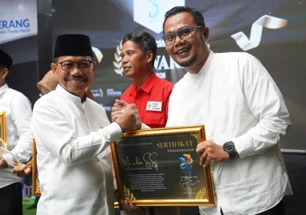 Wali Kota Sachrudin Apresiasi Tokoh Masyarakat di Acara TangerangPos Reward 2026