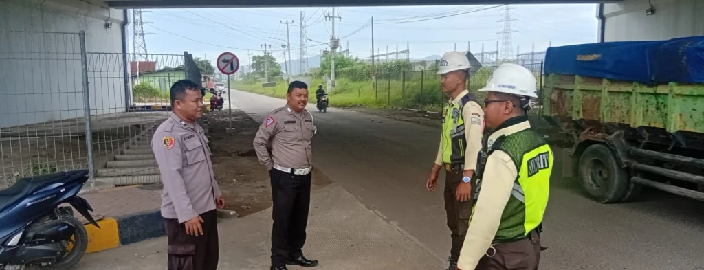 Polsek Kramatwatu Patroli ke Perusahaan Wilmar, Ingatkan Satpam Waspada Pencurian