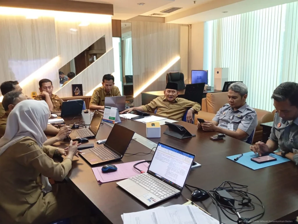 Kemenkum Banten Harmonisasi Raperwal Retribusi Pelayanan Pasar Tangerang Selatan