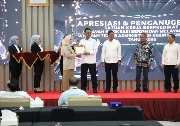 Kementerian ATR/BPN Beri Apresiasi 1 Satker Peraih WBBM dan 31 Satker WTAB