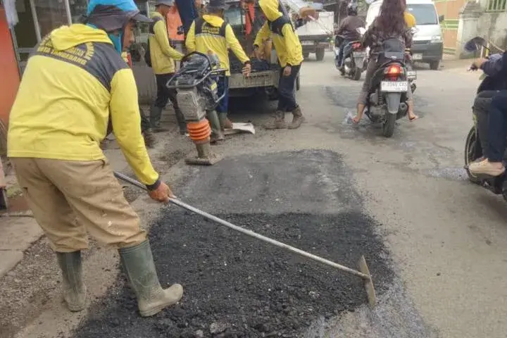 Pemkot Tangerang Percepat Perbaikan Jalan HR Rasuna Said Pinang