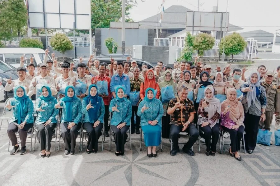 TP PKK Lampung dan Pemprov Salurkan 150 Paket Sembako di Momen Ramadan