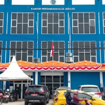 Kejari Serang Geledah Kantor BPN Kota Serang, Sita Uang Ratusan Juta Rupiah