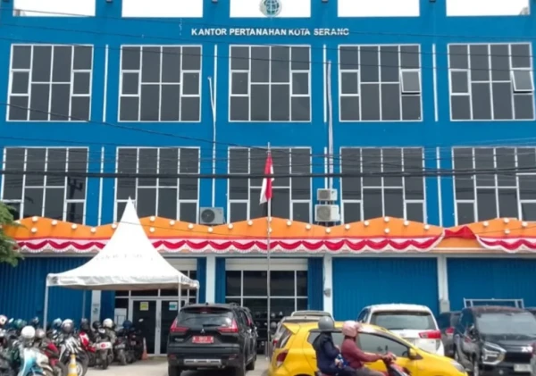 Kejari Serang Geledah Kantor BPN Kota Serang, Sita Uang Ratusan Juta Rupiah