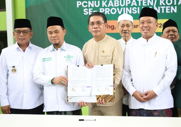 Gubernur Andra Soni dan Menteri Nusron Wahi Dorong Sertifikasi Tanah Wakaf di Banten