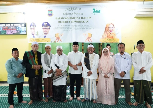 Wali Kota Robinsar Perkuat Silaturahmi dan Dukung Pembangunan Masjid di Cibeber