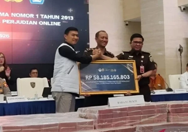 Bareskrim Polri Serahkan Aset Judi Online Rp58,1 Miliar ke Kejaksaan Agung