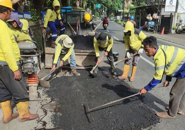 Pemkot Tangerang Perbaiki Jalan Rusak di Jembatan Strategis dan Ruas Lain