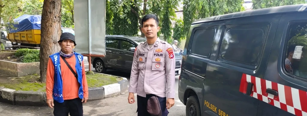 Polsek Serang Gelar Patroli dan Sosialisasi Anti Premanisme ke Juru Parkir