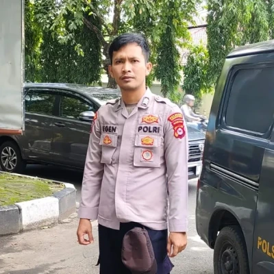 Polsek Serang Gelar Patroli dan Sosialisasi Anti Premanisme ke Juru Parkir