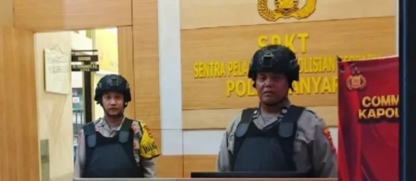 Polsek Anyar Cilegon Gelar Sispam Mako Rutin, Perketat Pengamanan Markas