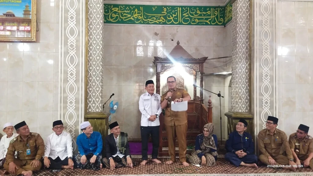 Ngabuburit Serang, Budi Rustandi Tebar Bantuan dan Semangat Ramadhan!