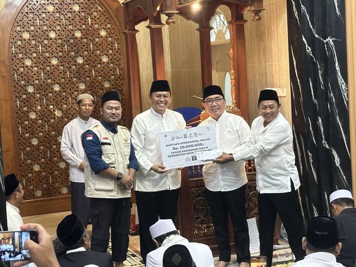 Pemkot Tangerang Gelar Tarawih Keliling dan Salurkan Dana Hibah untuk Masjid