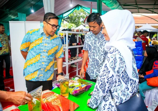 Bazar Ramadan Pemkot Tangsel Diserbu Warga, Pilar Saga Ichsan: Jaga Daya Beli Masyarakat