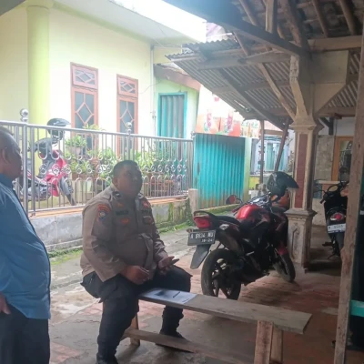 Bhabinkamtibmas Rangkasbitung Sambangi Warga Cimesir, Sampaikan Pesan Kamtibmas Ramadan