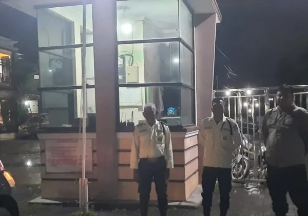 Polsek Serang Gelar Patroli Malam di Perumahan Rahayu Residence, Jaga Kamtibmas Kondusif