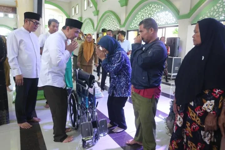 Pemprov Banten dan Pemkot Tangerang Salurkan Bantuan Sosial Serentak di Safari Ramadan