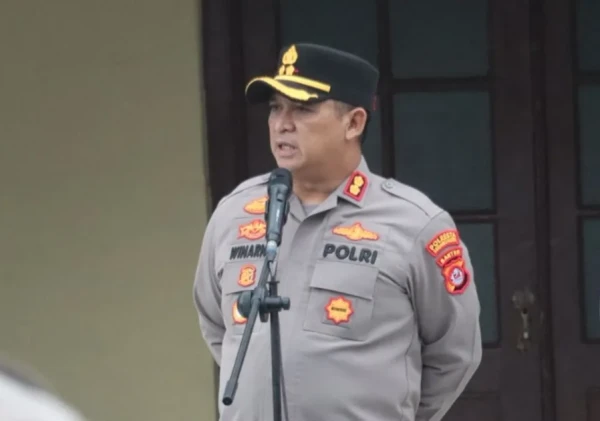 Terus Disiplin, Wakapolresta Serang Kota Pimpin Apel Pagi Personel