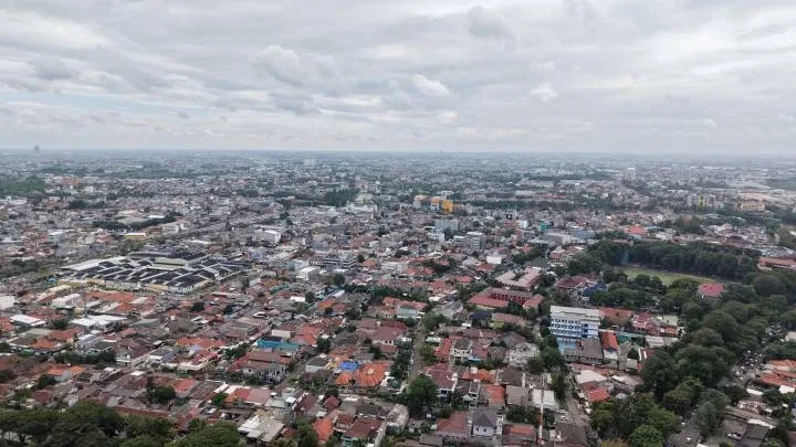 BPBD Kota Tangerang Ingatkan Warga Waspada Hujan Ringan hingga Sedang Sepekan ke Depan