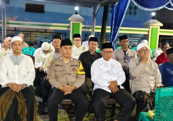 Bhabinkamtibmas Serang Hadiri Peringatan Nuzulul Qur'an, Jalin Silaturahmi Warga