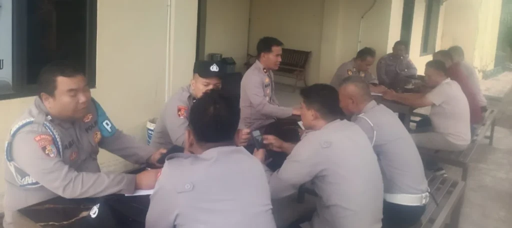 Kapolsek Kramatwatu Pimpin Rapat Terbatas, Soroti Kesiapan Operasi Idul Fitri dan Pengamanan Lalu Lintas