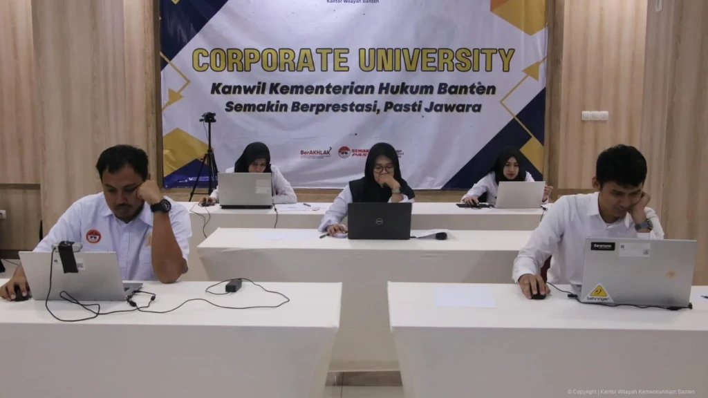 Lima Pegawai Kemenkum Banten Ikuti Ujian Penyesuaian Ijazah dan Dinas