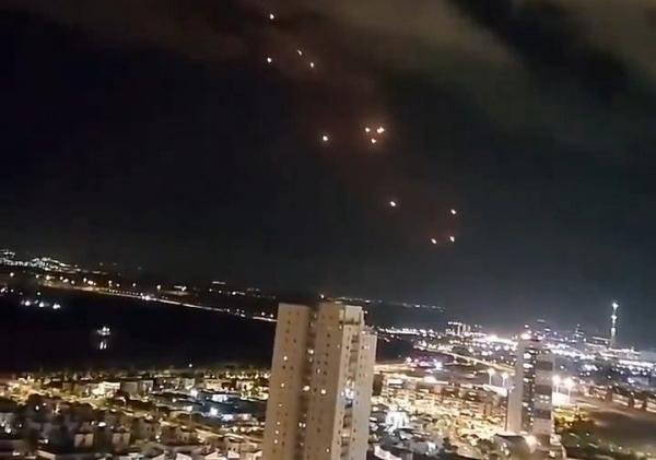 Serangan Balasan Iran: Iron Dome Israel Diuji