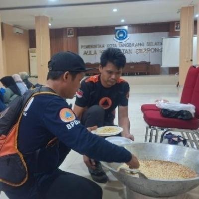 Pemkot Tangsel Dirikan Dapur Umum untuk Korban Kebakaran Asrama Polsek Serpong