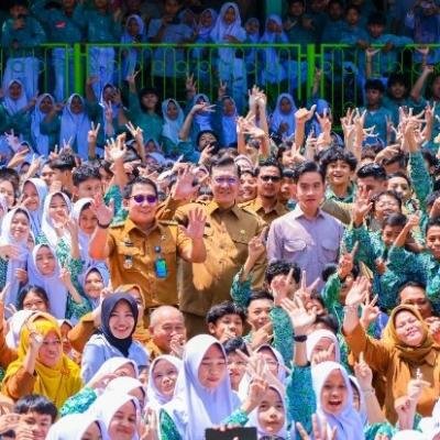 Sekda Tangsel Dampingi Wapres Gibran Tinjau Program MBG di Dua SMP Negeri