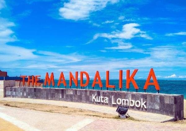 Mandalika Lombok: Perpaduan Balap, Pantai Eksotis, dan Wisata Kelas Dunia