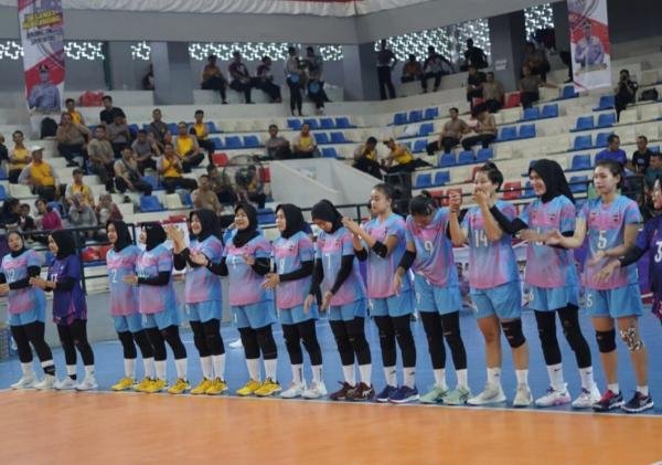 Tim Voli Putri Polda Banten Juara Grup dan Lolos ke Babak 16 Besar Kapolri Cup 2024