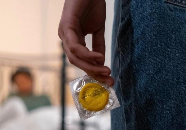 Pergaulan Bebas: Definisi, Penyebab, Dampak, dan Upaya Pencegahan