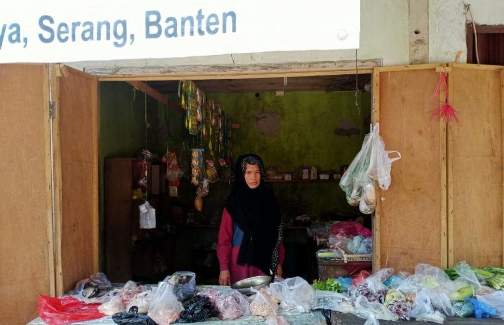 Dampak Kenaikan Harga Bahan Pokok Terhadap Keluarga Berpenghasilan Rendah di Kota Serang