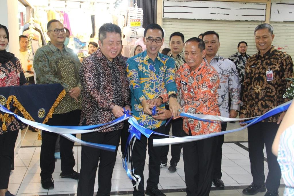 Dorong Kemandirian Warga Binaan, Ditjenpas Resmikan Toko Pojok di Bandung