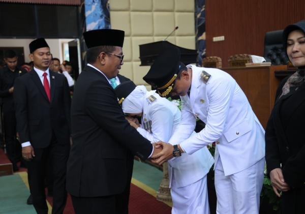 Gubernur Andra Soni Minta Bupati dan Wakil Bupati Pandeglang Adil dan Tidak Korupsi