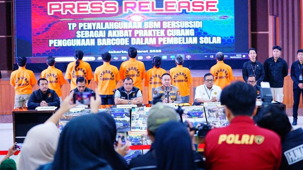 Bareskrim Polri Bongkar Penyelewengan BBM Bersubsidi di Tuban dan Karawang