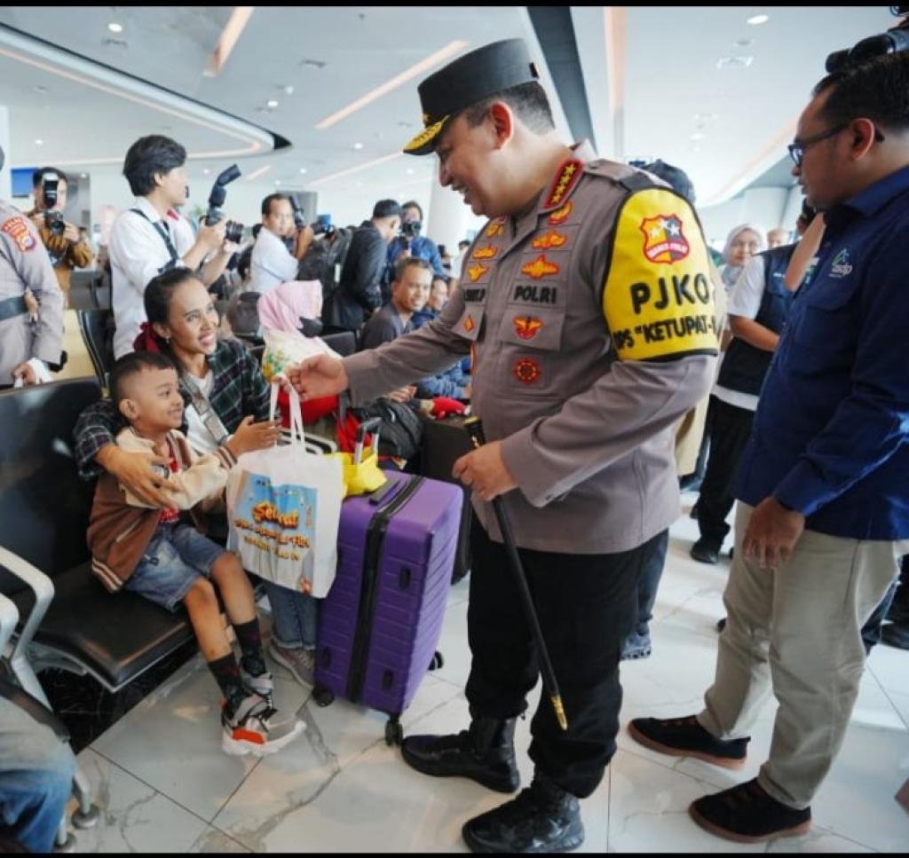 Puncak Arus Mudik, Kapolri Tinjau Pelabuhan Merak