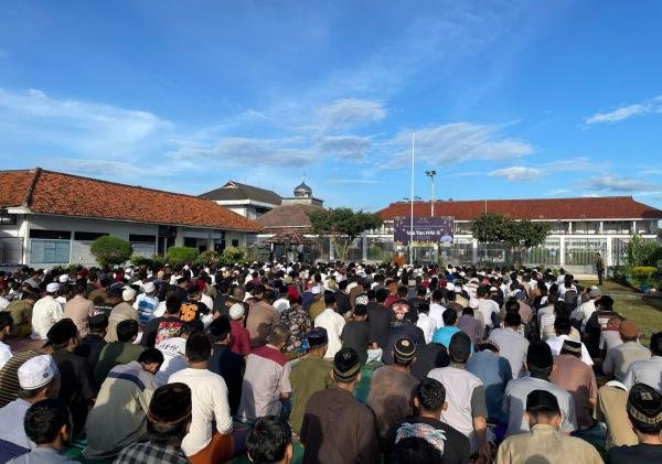 Begini Suasana Lebaran di Balik Jeruji: Penuh Khidmat dan Harapan di Lapas Serang