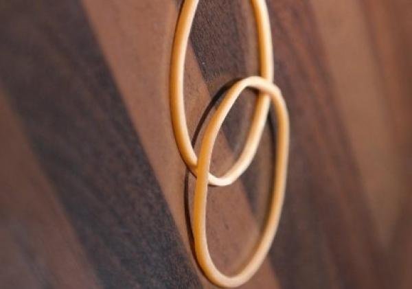 5 Kegunaan Karet Gelang dalam Sehari-hari