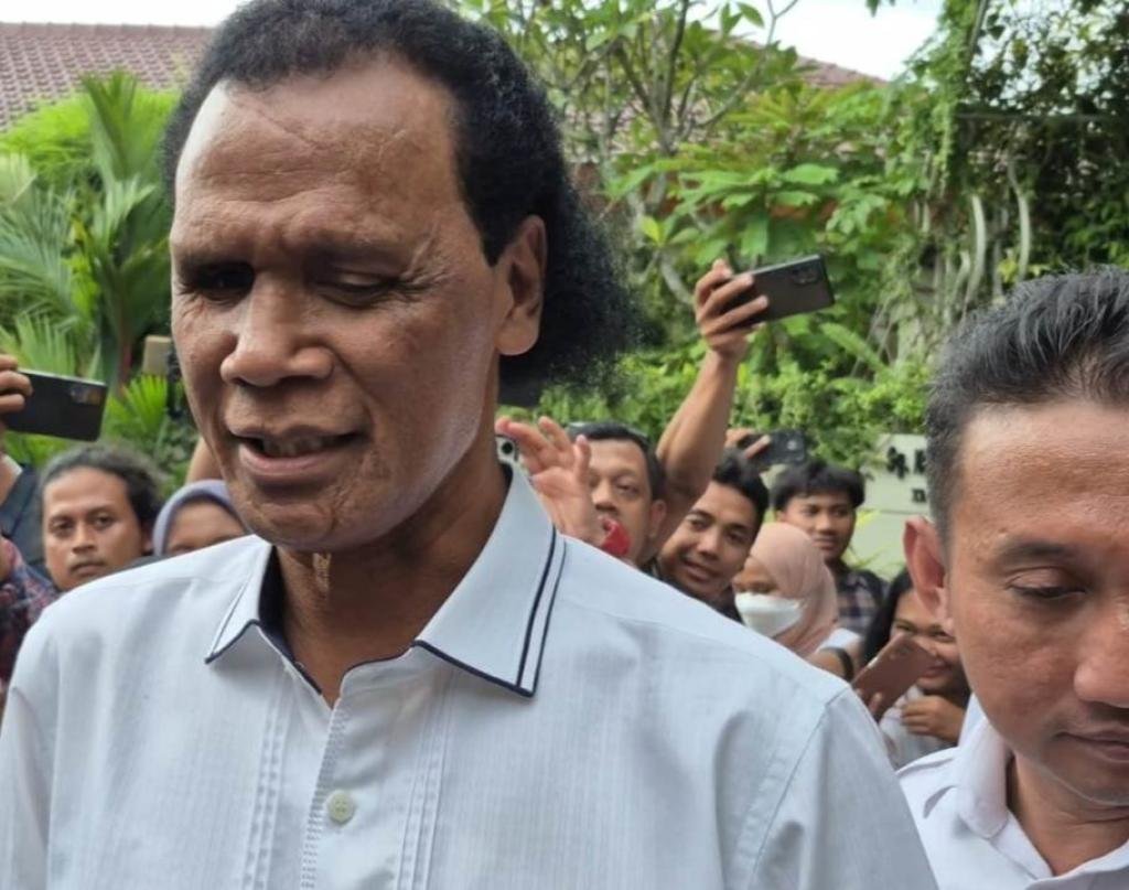 Hercules Kunjungi Kediaman Jokowi, Klaim Pertemuan Hanya Silaturahmi