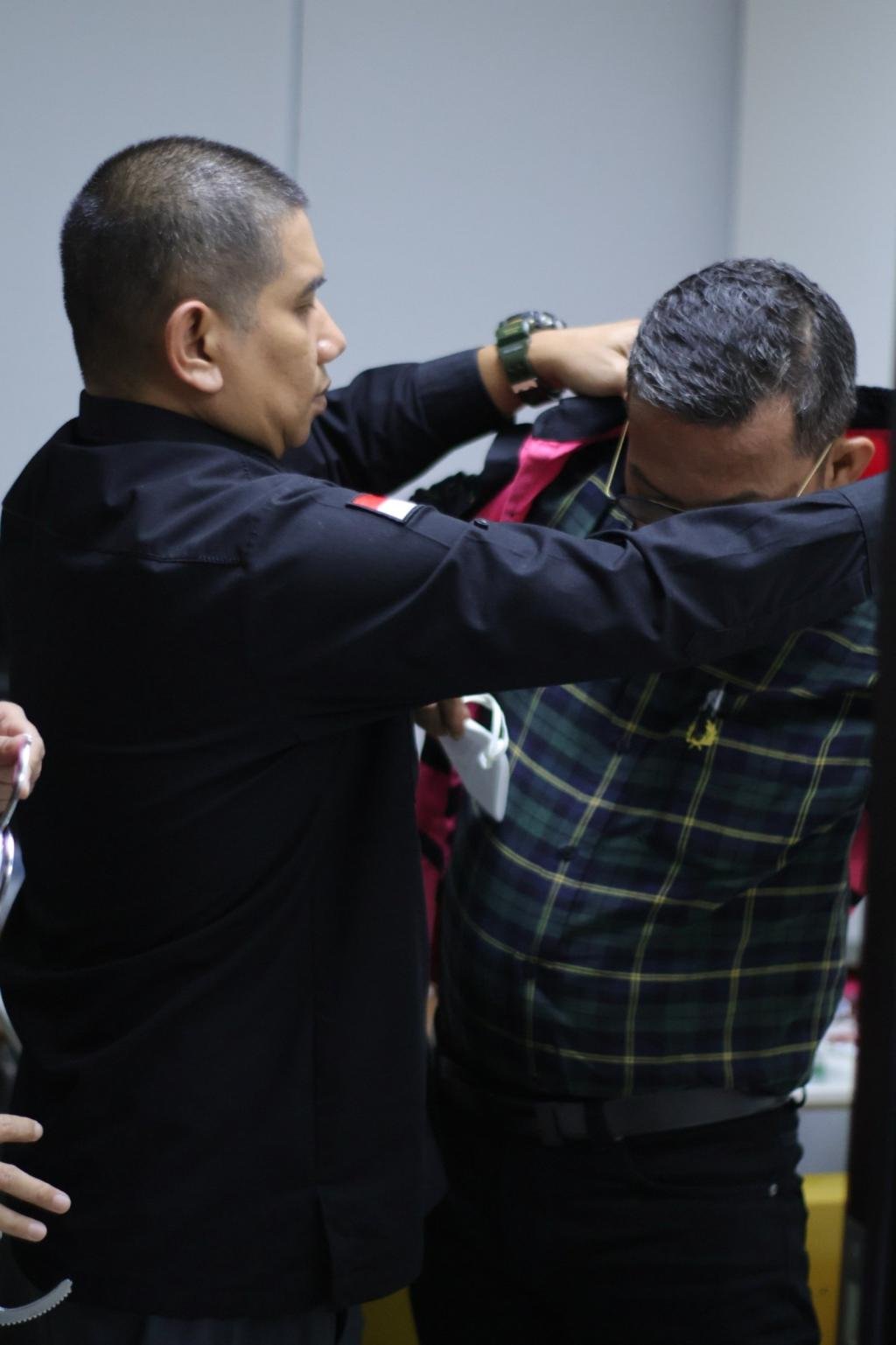 Tersangka Korupsi di PN Jakarta Pusat Ditahan, Barang Bukti Disita