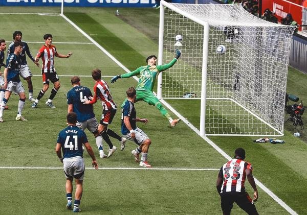 Kekalahan Manchester United dari Brentford, Fokus Bergeser ke Liga Europa