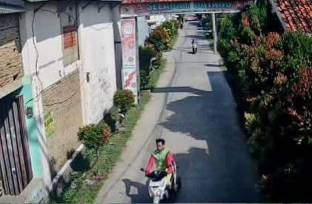 Pengamen Berpakaian Badut Tertangkap, Curi Motor di Serang