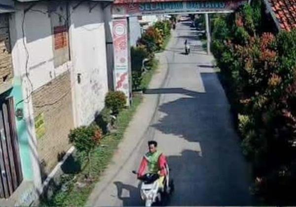 Pengamen Berpakaian Badut Tertangkap, Curi Motor di Serang