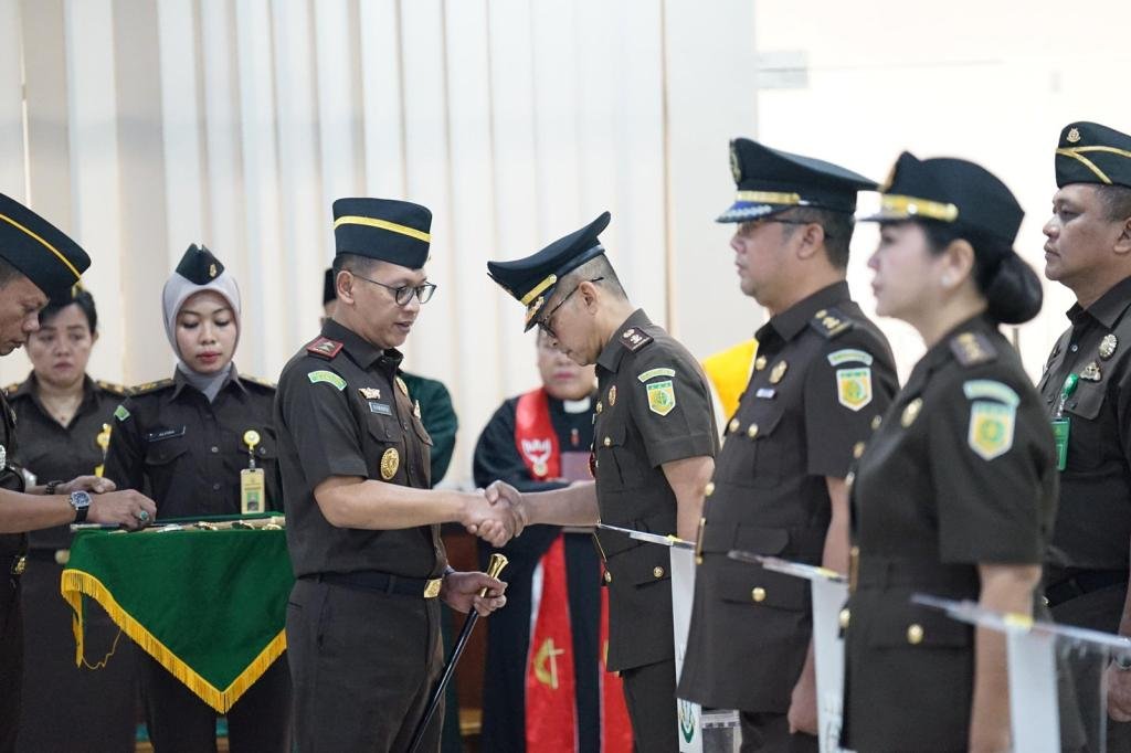 Kajati Banten lantik pejabat eselon III, dorong integritas dan profesionalisme kejaksaan