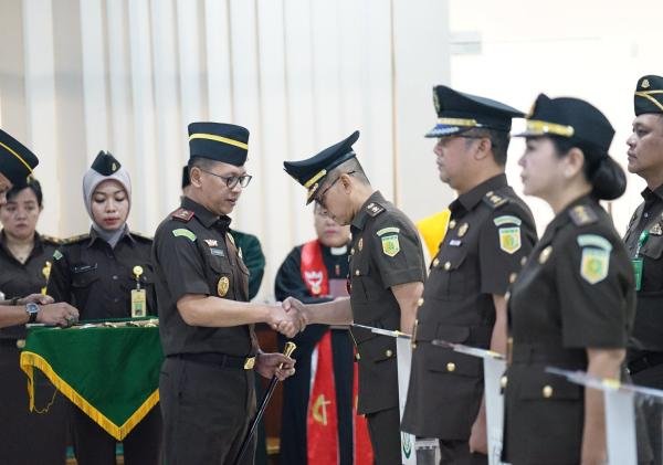 Kajati Banten lantik pejabat eselon III, dorong integritas dan profesionalisme kejaksaan